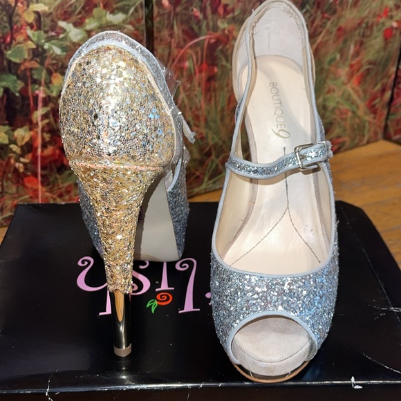 Boutique 9 Tall Silver Sparkles Stiletto Platform Heels Size 8 - Picture 2 of 3